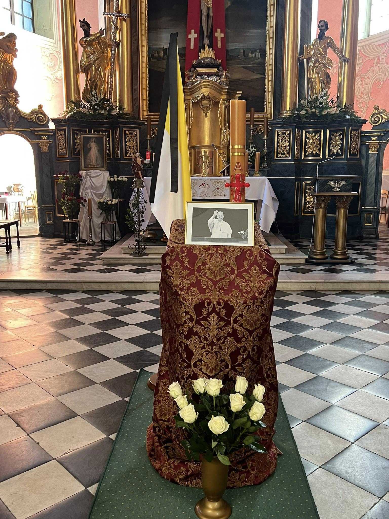 Modlitwa za zmarłego papieża Franciszka,